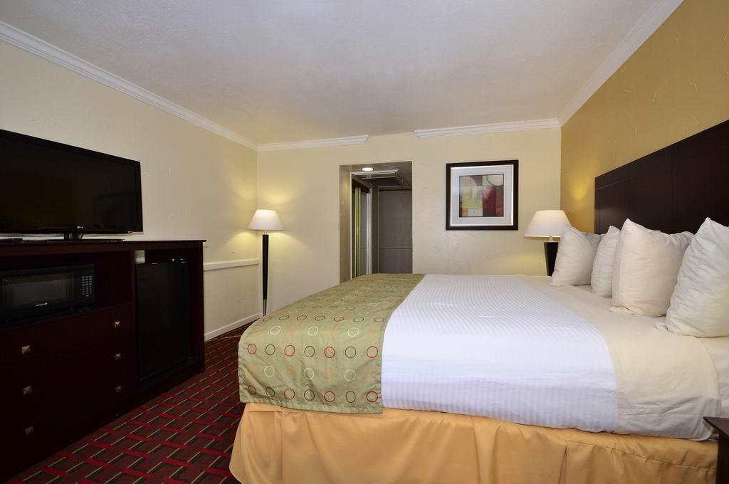 Motel 6 Dallas Tx Downtown Экстерьер фото
