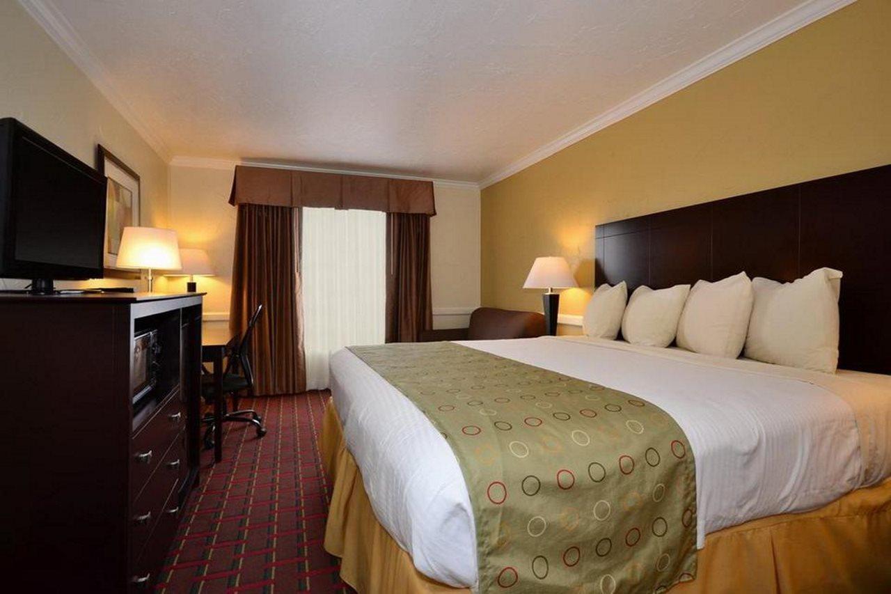 Motel 6 Dallas Tx Downtown Экстерьер фото