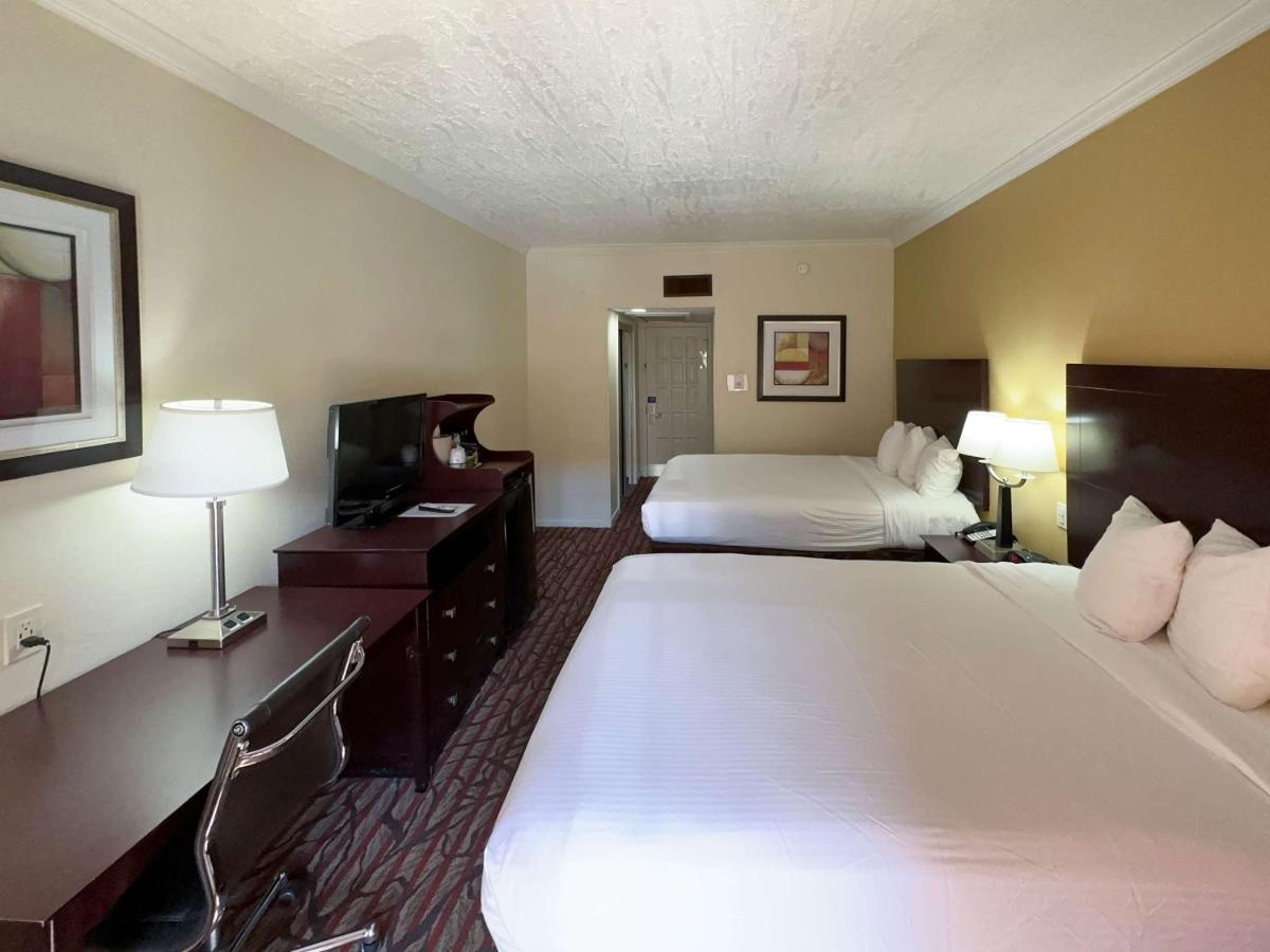 Motel 6 Dallas Tx Downtown Экстерьер фото
